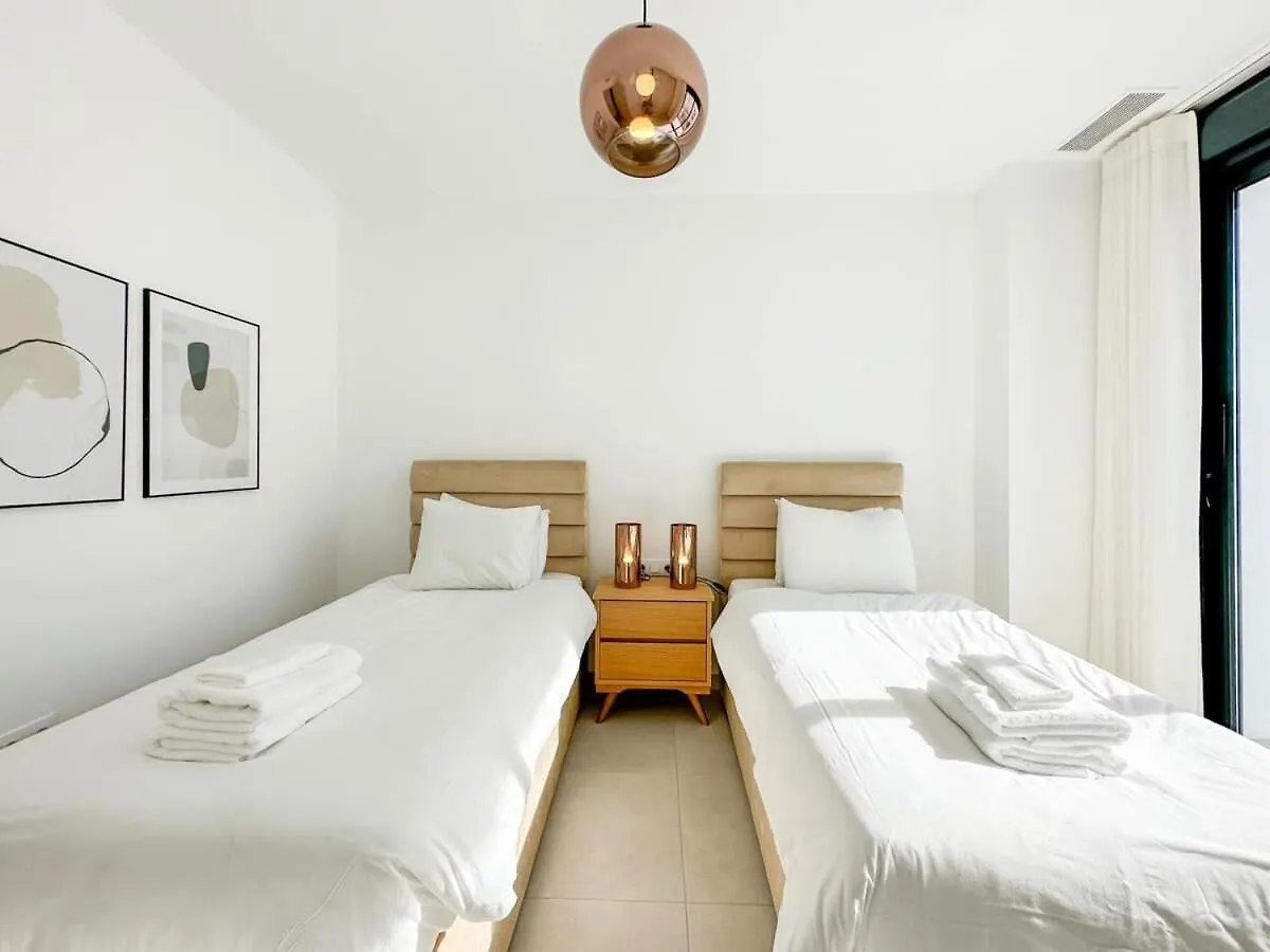 Rooftop Jacuzzi Pools Modern Wifi Townhouse Estepona Apartment